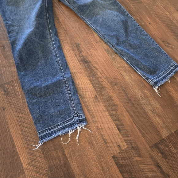 Old Navy Women's Boyfriend Jeans - Blue - Picture 4 of 8